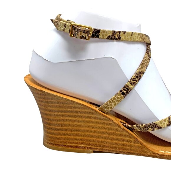 Tuccia Di Capri Embossed Leather Strappy Wedge Sandals - Picture 7 of 11